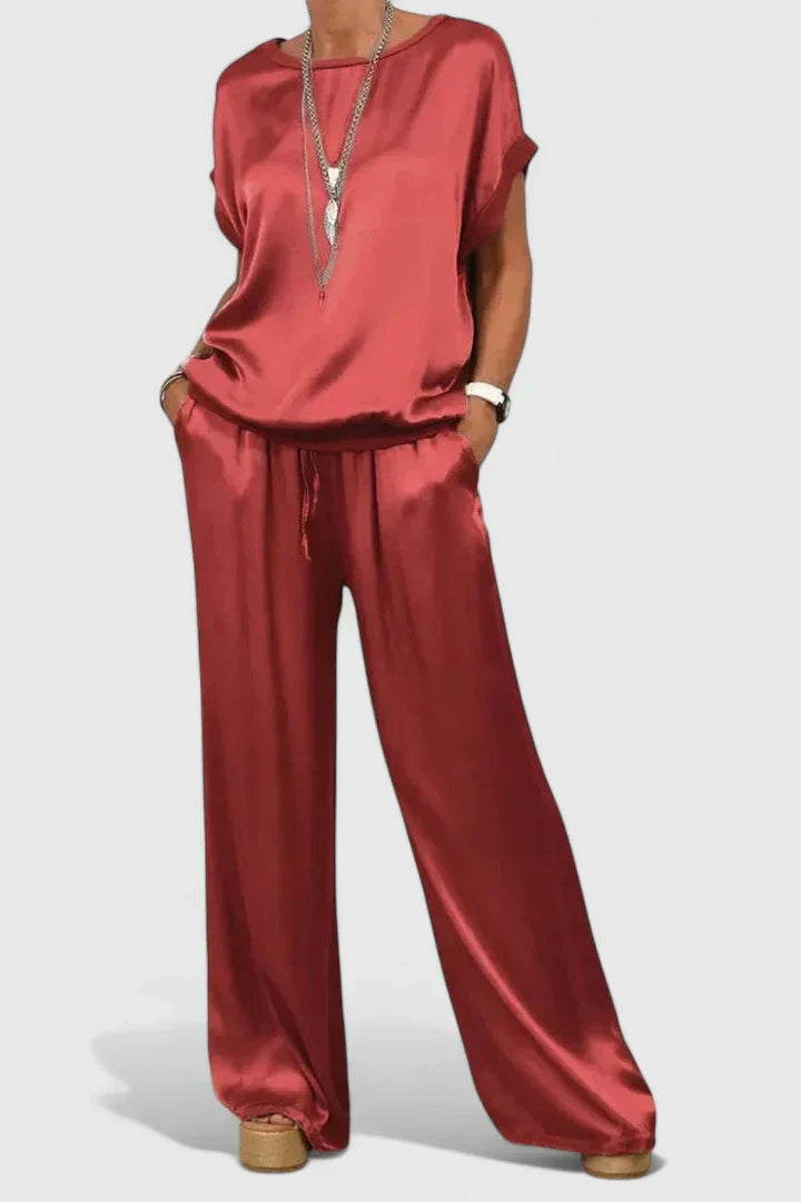 Jessykkah | Comfortable Two-Piece Set